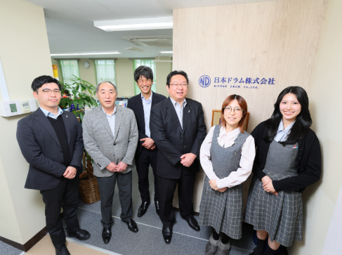 本社　営業職の募集を開始いたしました